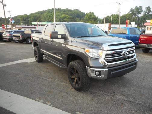 2016 Toyota Tundra SR5