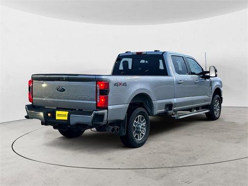 2024 Ford F-350 Lariat Super Duty