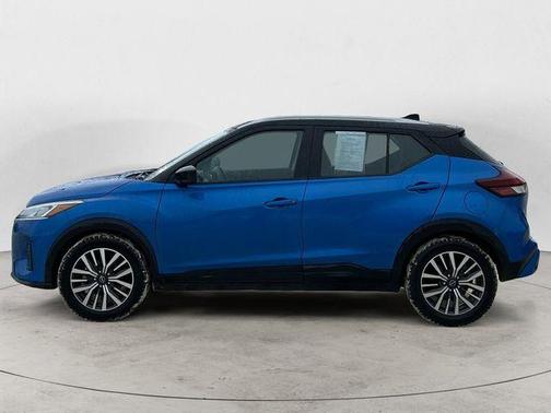 2022 Nissan Kicks SV