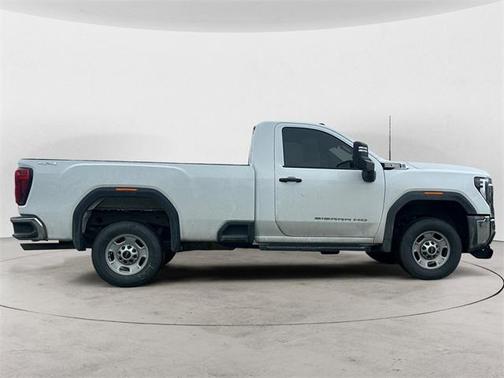 2024 GMC Sierra 2500 Pro