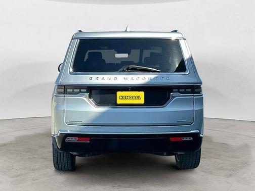 Silver Zynith 2022 Jeep Grand Wagoneer Series II