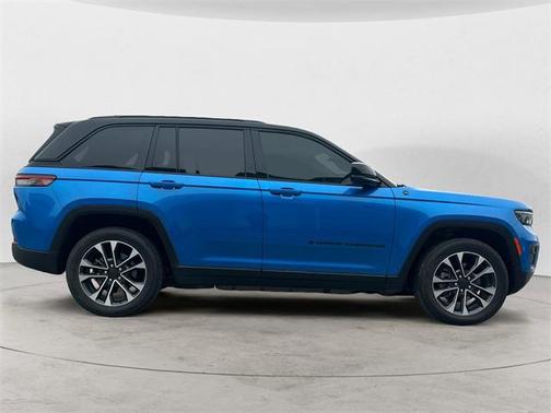 2023 Jeep Grand Cherokee 4xe Trailhawk
