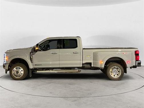 2025 Ford F-450 Lariat