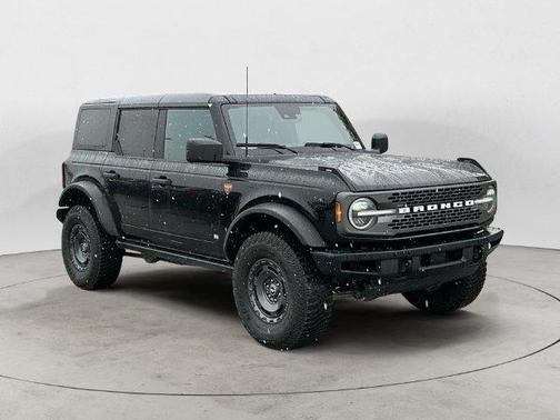 Shadow Black 2024 Ford Bronco Badlands