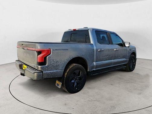 2025 Ford F-150 Lightning LARIAT