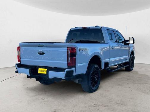 2025 Ford F-350 Lariat Super Duty