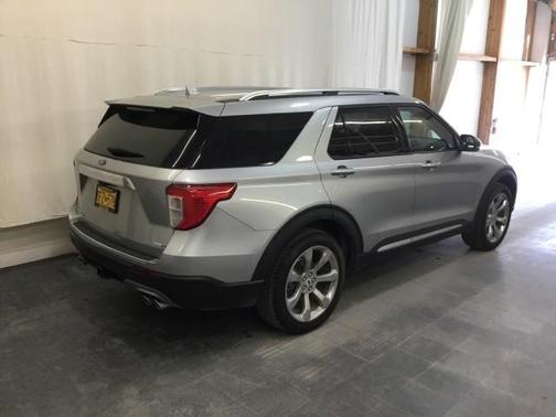 Photo 3 of 28 of 2020 Ford Explorer Platinum
