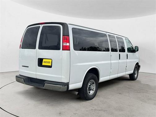 2017 Chevrolet Express 3500 LT