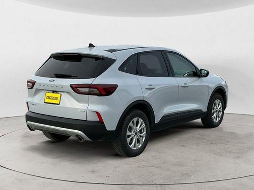 Silver Metallic 2025 Ford Escape Active
