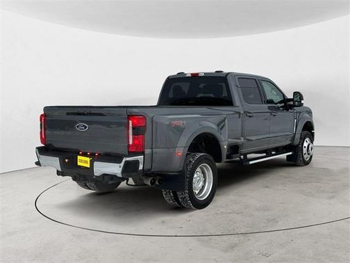 2025 Ford F-450 Lariat
