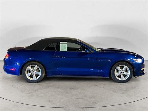 2017 Ford Mustang V6