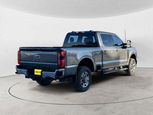 2025 Ford F-350 Lariat Super Duty
