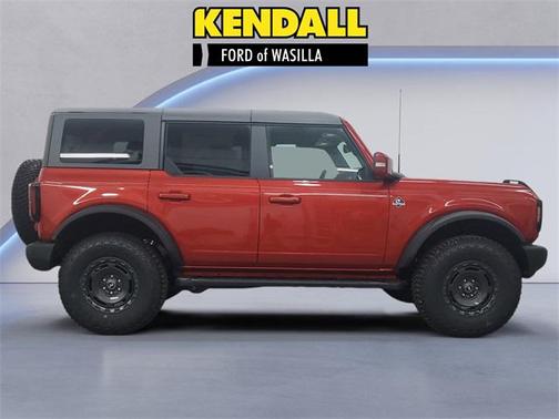 2024 Ford Bronco Outer Banks