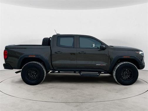 2024 GMC Canyon AT4X