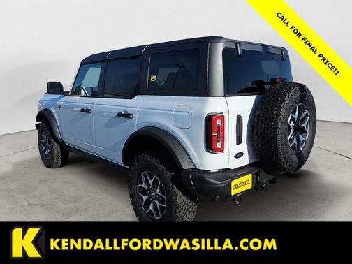 Oxford White 2025 Ford Bronco Badlands