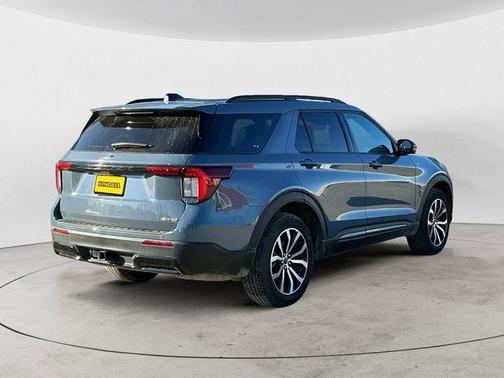 Vapor Blue 2025 Ford Explorer ST-Line