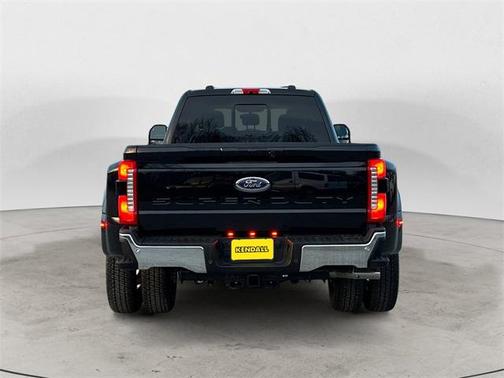 2025 Ford F-350 Lariat Super Duty