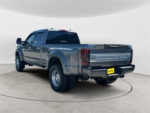 2022 Ford F-450 Platinum