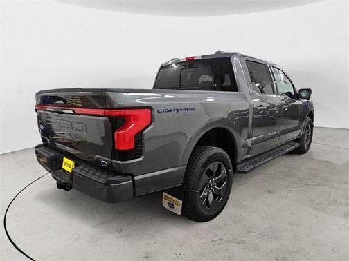 2025 Ford F-150 Lightning LARIAT