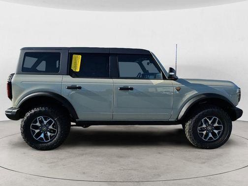 Desert Sand 2025 Ford Bronco Badlands