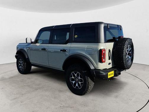 Desert Sand 2025 Ford Bronco Badlands