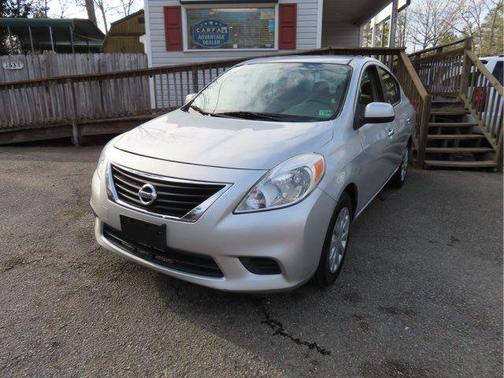 2012 Nissan Versa 1.6 S