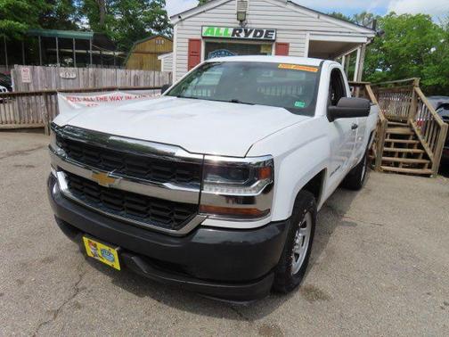 Summit White 2017 Chevrolet Silverado 1500 WT
