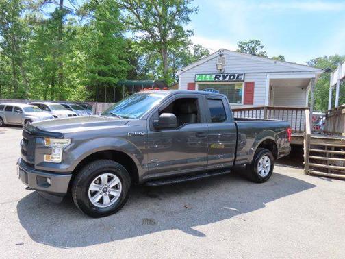 Magnetic Metallic 2016 Ford F-150 XL