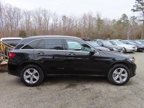 2018 Mercedes-Benz GLC 300 Base