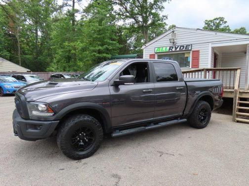 Granite Crystal Metallic Clearcoat 2018 RAM 1500 Rebel