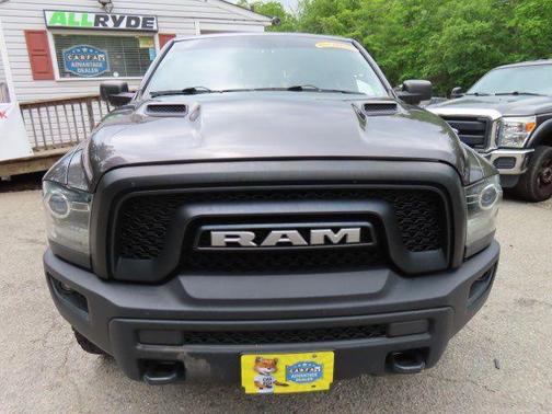 Granite Crystal Metallic Clearcoat 2018 RAM 1500 Rebel