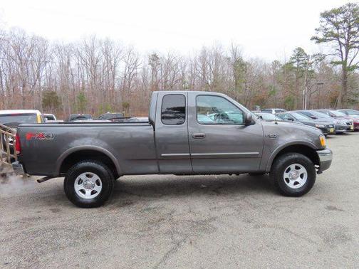 2002 Ford F-150 XLT SuperCab