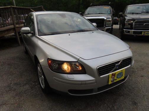 Silver 2007 Volvo S40 2.4i