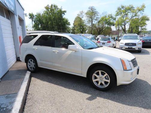 2005 Cadillac SRX V6