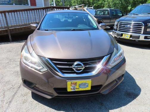Gun Metallic 2016 Nissan Altima 2.5 S