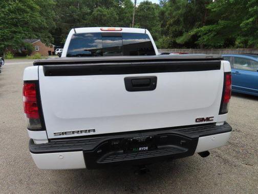 2008 GMC Sierra 1500 Denali Crew Cab