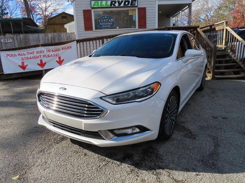 2017 Ford Fusion SE