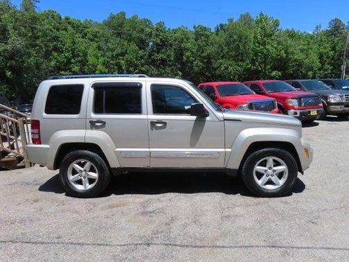 Bright Silver Metallic Clearcoat 2008 Jeep Liberty Limited Edition