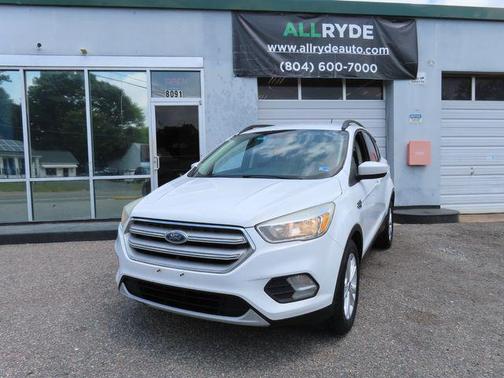 White 2018 Ford Escape SE