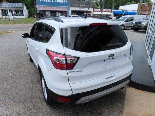 White 2018 Ford Escape SE