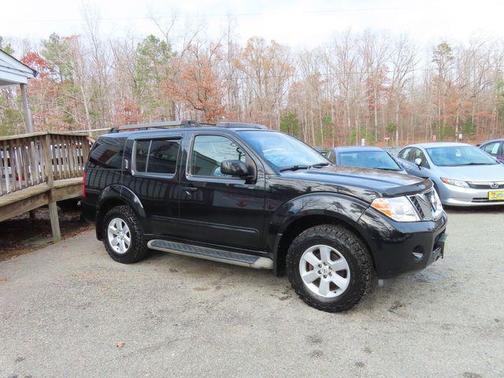 2008 Nissan Pathfinder SE