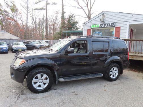 2008 Nissan Pathfinder SE