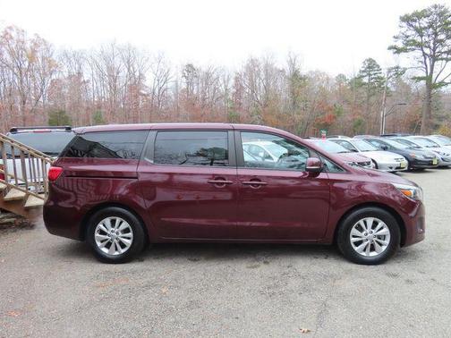 2017 Kia Sedona LX