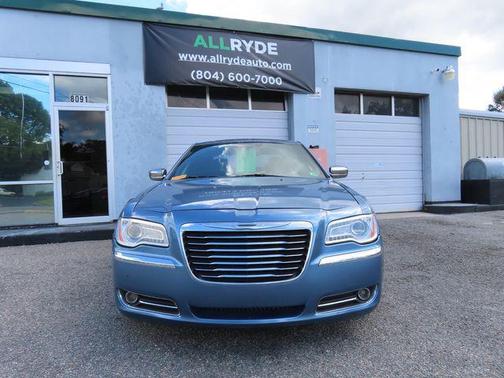 2011 Chrysler 300 Limited