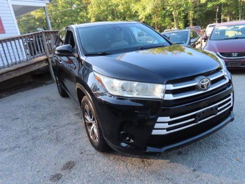 2017 Toyota Highlander LE I4