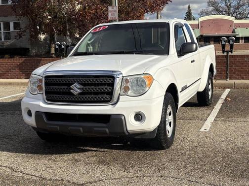 Glacier White 2011 Suzuki Equator Base 4x2 4dr Extended Cab 6.1 ft. SB