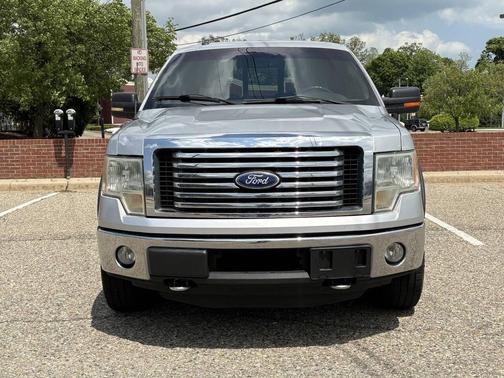 Ingot Silver Metallic 2011 Ford F-150 XLT