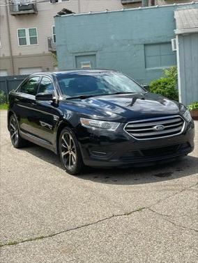 Shadow Black 2016 Ford Taurus SEL