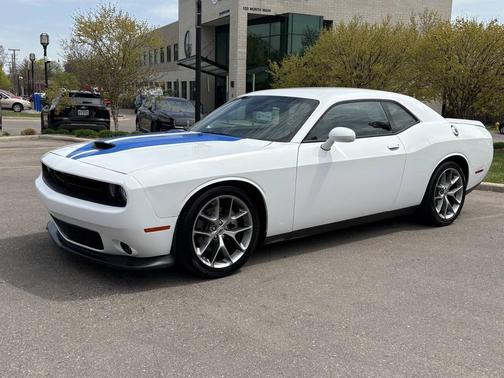 White Knuckle Clearcoat 2022 Dodge Challenger GT