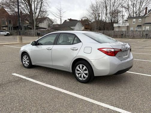 Classic Silver Metallic 2015 Toyota Corolla LE